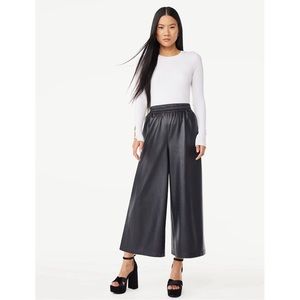 Scoop Women's Faux Leather Wide Leg Pants, Sizes M